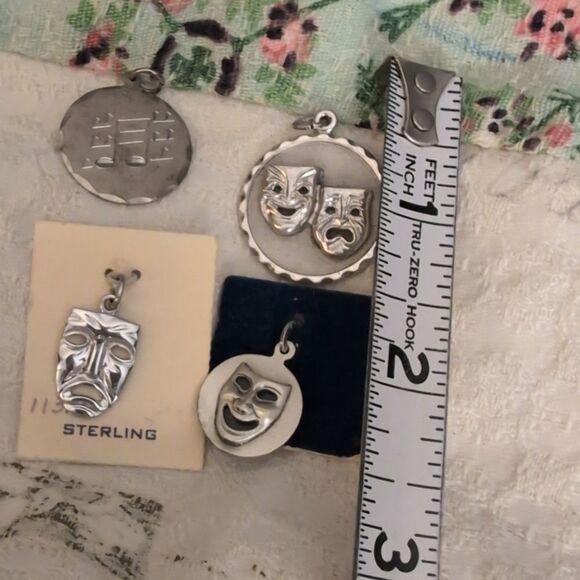 Vintage 70s Comedy Tragedy Drama sterling silver‎ pendant/charm lot - Picture 14 of 15